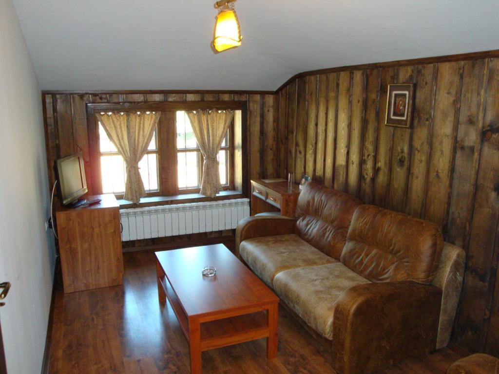 Voevodski Eco Complex Katunishte Ruang foto